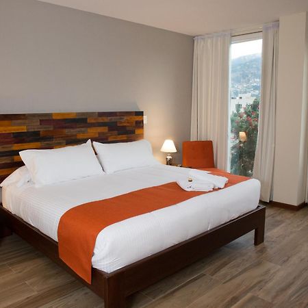 Ilalo Garden Hotel & Restaurant Quito Exterior photo